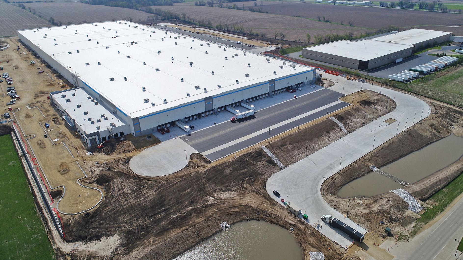 Amazon to hire 500 full-time workers at Beloit fulfillment center